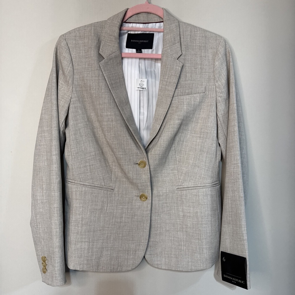 Banana Republic Factory Women's Beige Tan Two-Button Blazer Size 6 New With Tags